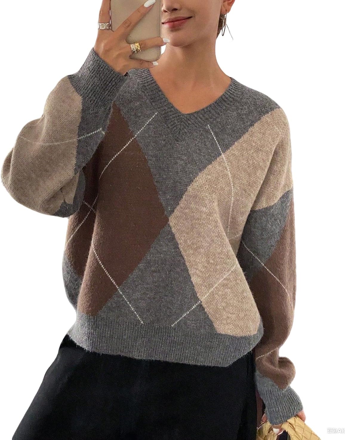 chouyatou Women's 2025 Fall V-Neck Argyle Sweaters Pullover Oversized Chunky Knit Casual Sweater Top