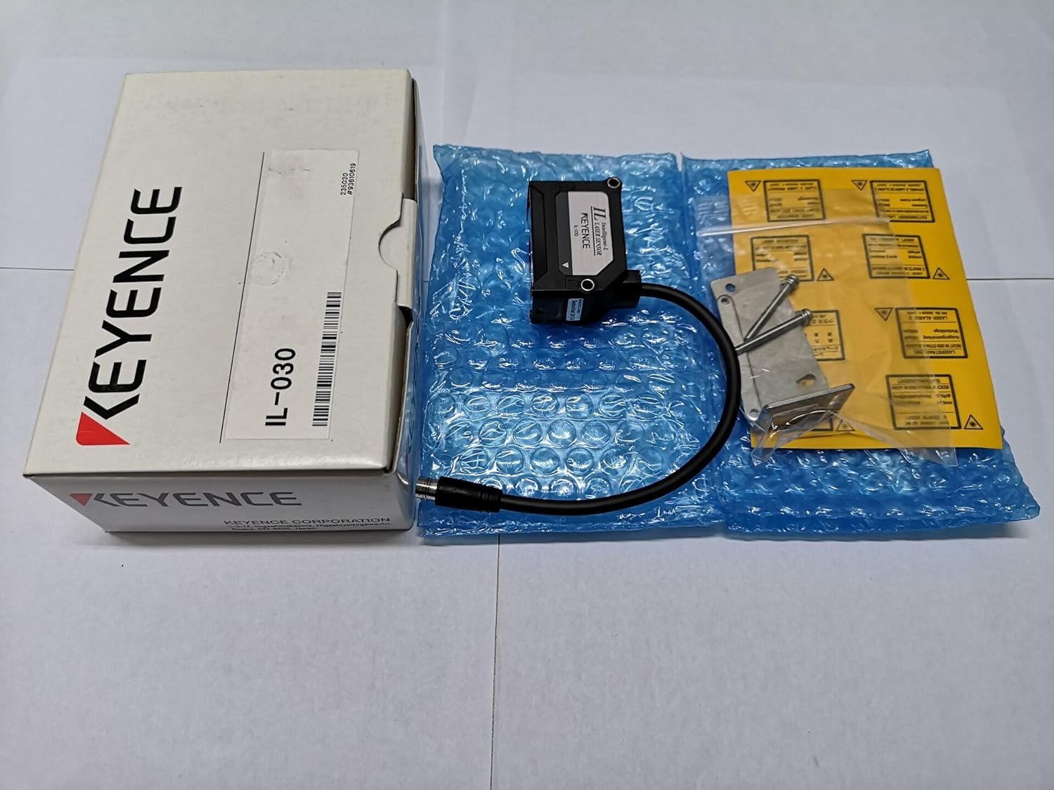 1PCS IL-030 CMOS Multi-Function Analog Sensor Sensor Heads