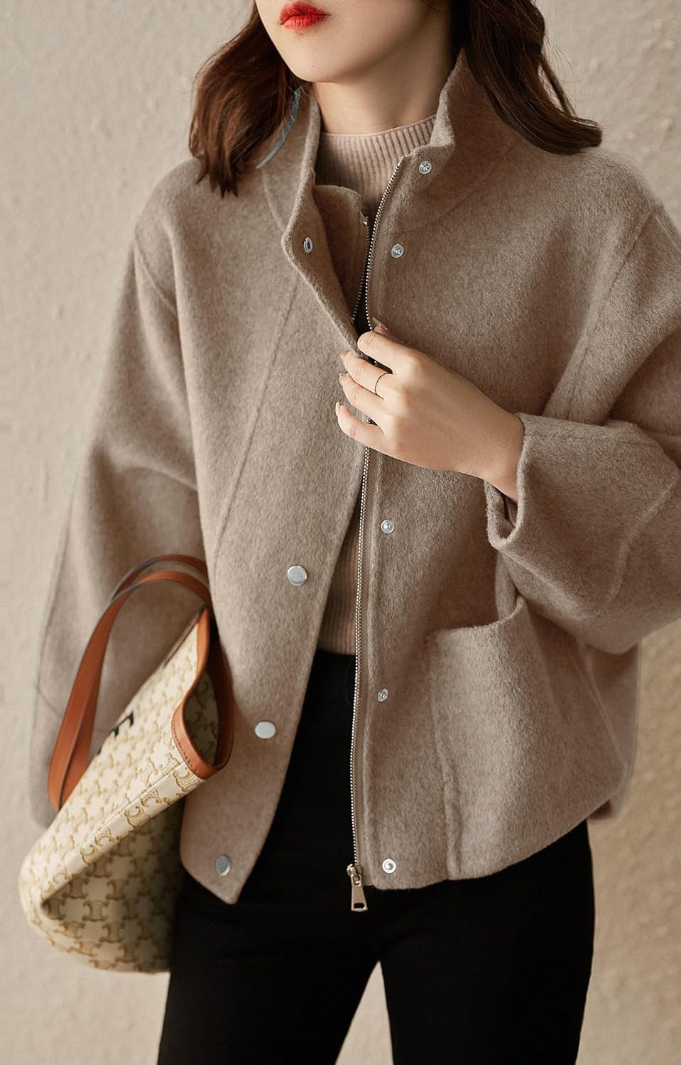 chouyatou Women's Casual Stand Collar Single Breasted Short Wool Pea Coat Overcoat with Pockets