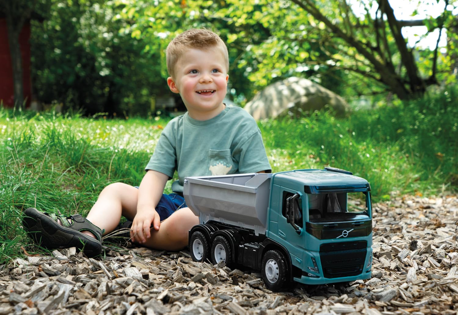 Lena® WORXX Kipper Volvo FMX – 45 cm Kipplaster mit verriegelbarer Kippmulde & Heckklappe, 3-Achser mit Stahlachsen, TÜV Zertifiziert, ab 3 Jahren, Indoor & Outdoor, Made in Europe