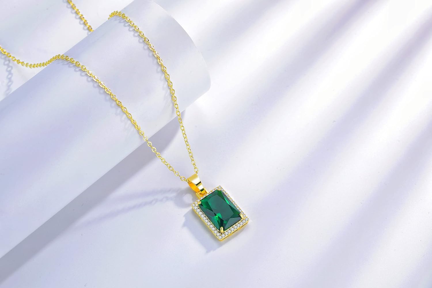 VONSSY Rectangle Gemstone Pendant Necklace | Ruby Crystal & Created-Emerald Birthstone Necklace | 18K Platinum Gold Plated Chain | Meaningful Jewelry Gift for Mother Daughter Girlfriend