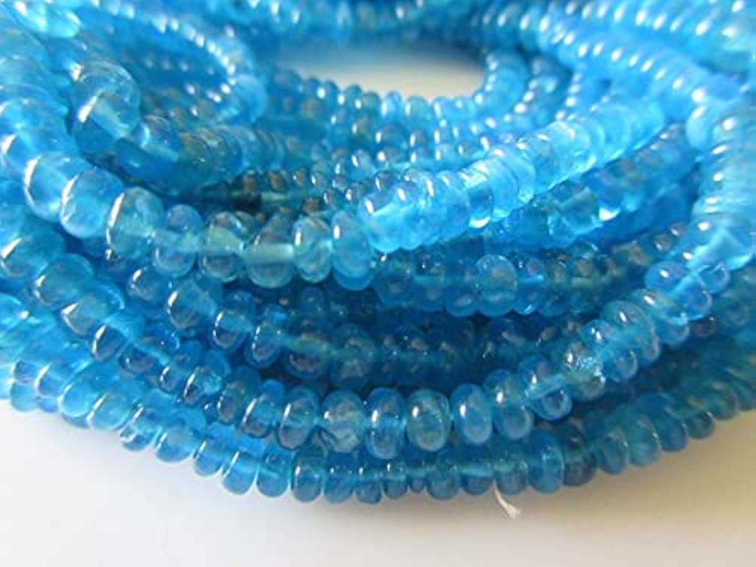 Perles apatite pour réparer ou fabriquer un collier en pierres bleues naturelles