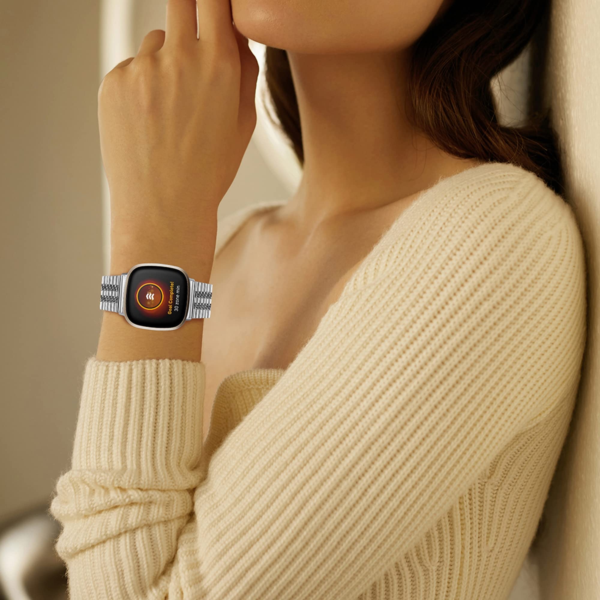 Cinturino In Resina Per Fitbit Versa 3 E Sense: Leggero, Regolabile, Bianco Seta Con Fibbia In Acciaio - 3