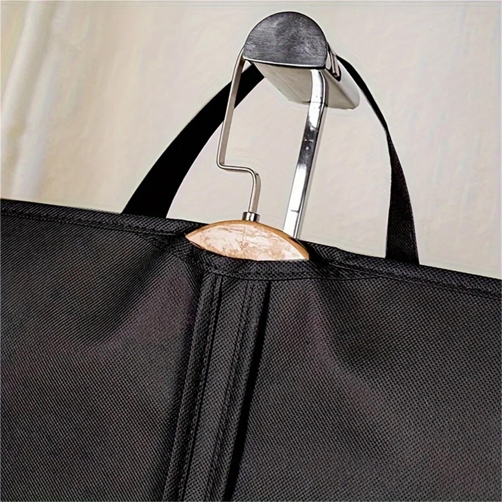 Portatrajes Bolsas de almacenamiento for trajes (1/4 unidades), no tejidas, con asa for organizar el armario, a prueba de polvo, for vestidos de novia.(Black 4pcs)