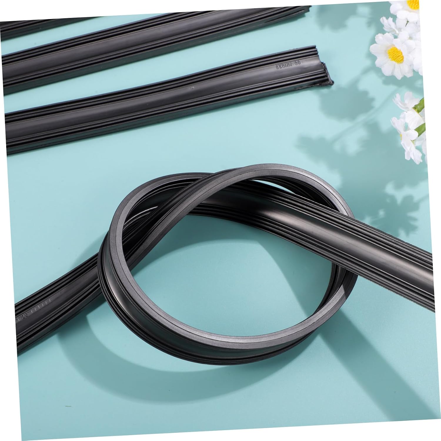 GLEAVI 5Pairs Frameless Wiper Blade Refills Insert Rubber Strips for Cars Fit Windshield Wiper Replacement Strips Easy Installation Optimizes Visibility Rainy