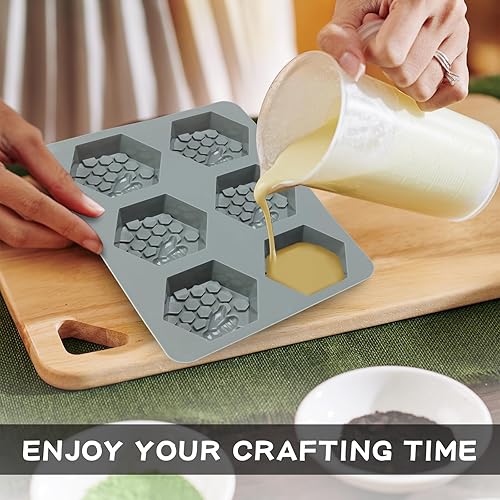 Miniatura 7 de 4 moldes de silicona para jabón de 6 cavidades, patrones mixtos, molde de silicona de abeja 3D, molde hexagonal de panal de abeja, molde de jabón de