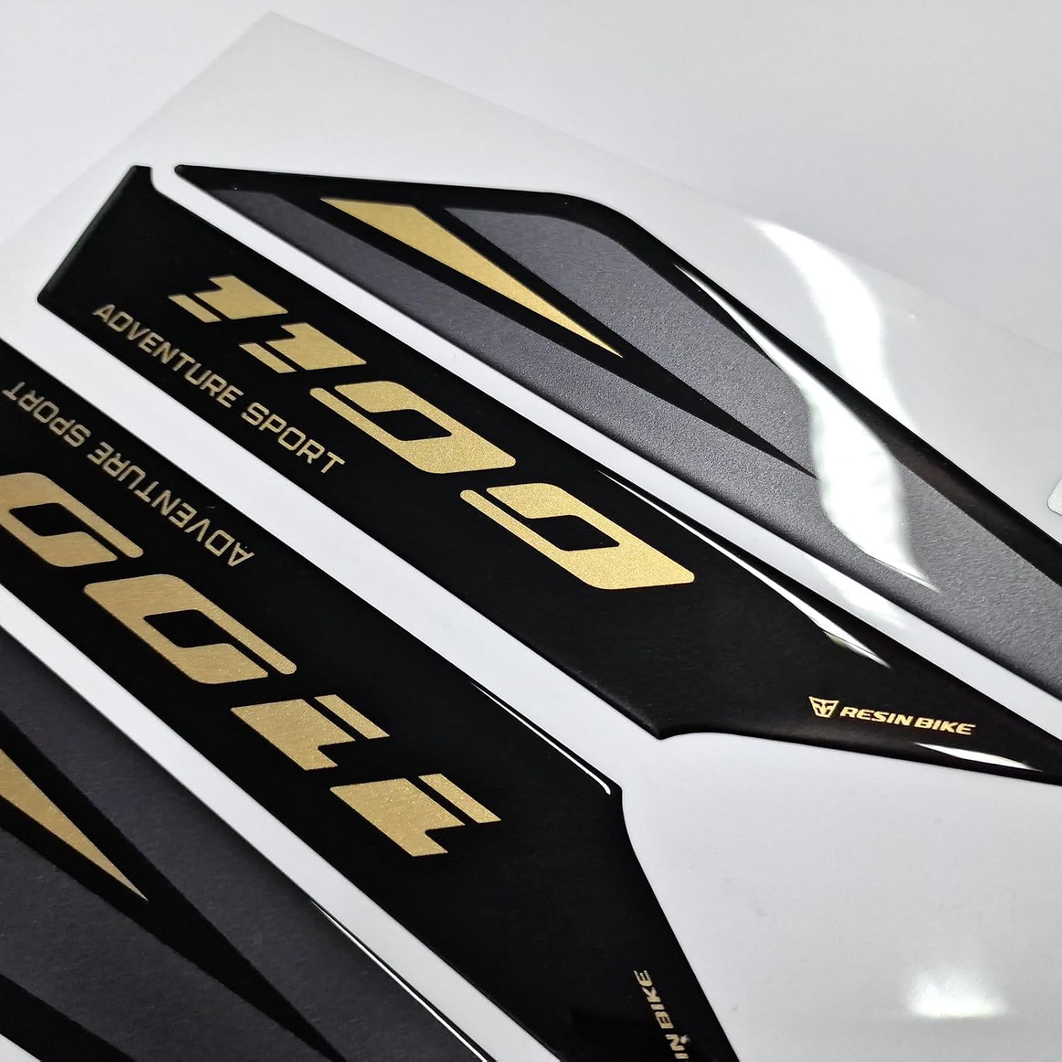Resin Bike Motorbike 3D Stickers Compatible with Honda Africa Twin Adventure Sports 2024-2025 Black. Bike Protection Fender Covers from Bumps and Scratches. Sticker 3D Resin Gadget Moto