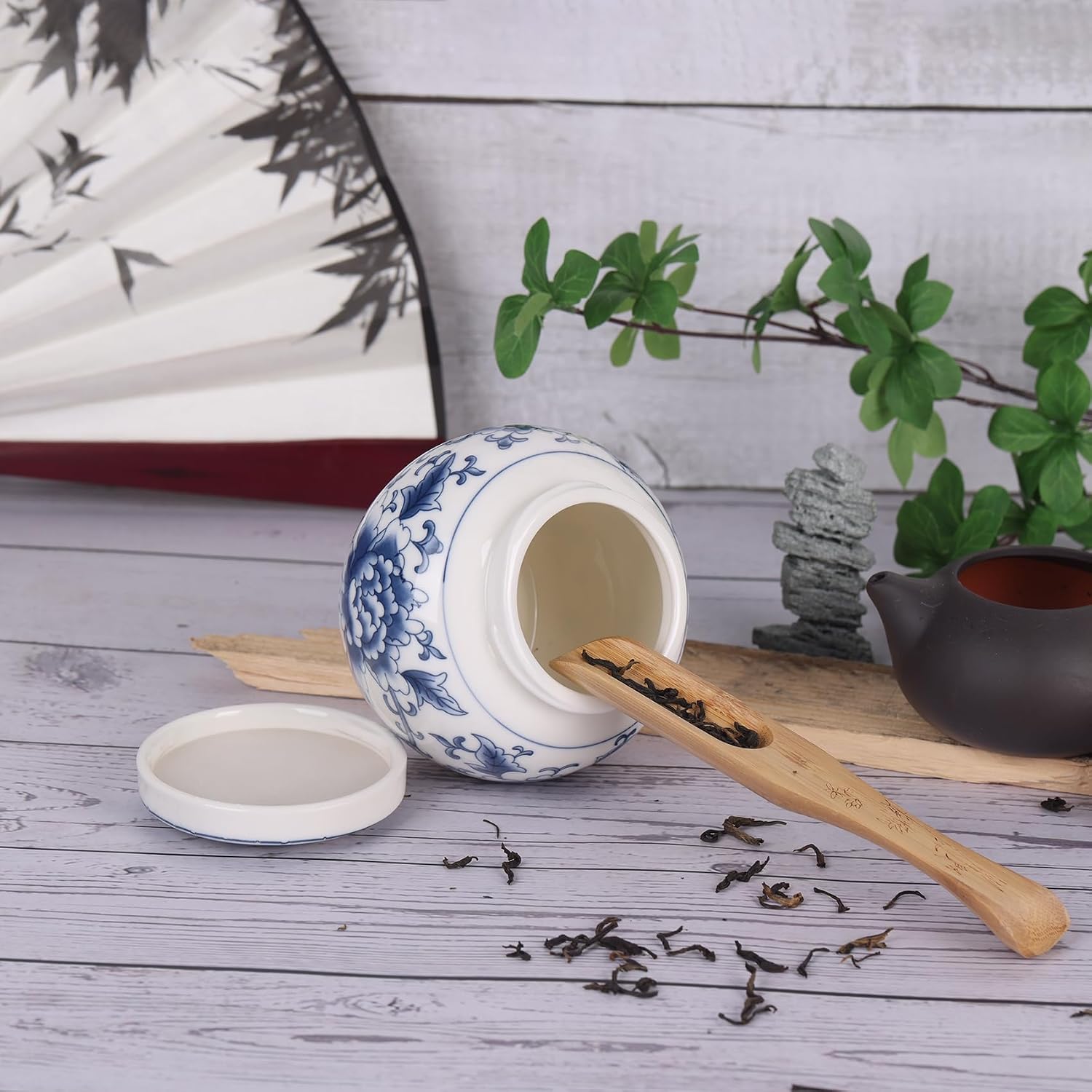 Elegant Mini Blue and White Porcelain Ceramic Ginger Jar With Twist Lid - Modern Twist on Traditional Design (Peony Jar[S])