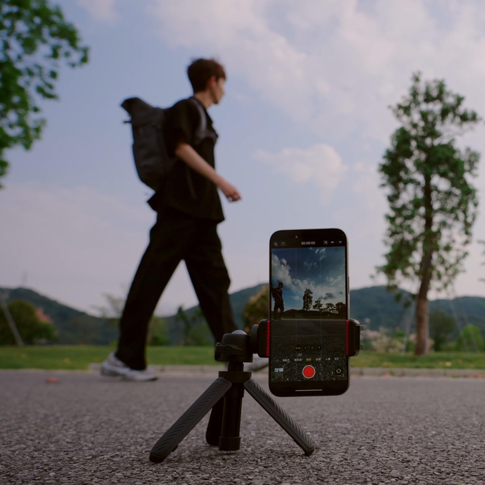ULANZI MT88 Mini trépied avec Adaptateur de caméra d'action, trépied de Table avec Chaussure Froide, trépied de Voyage pour caméra d'action DJI Pocket 3, DJI Pocket 4, Insta 360 X5/X4/Action Cameras