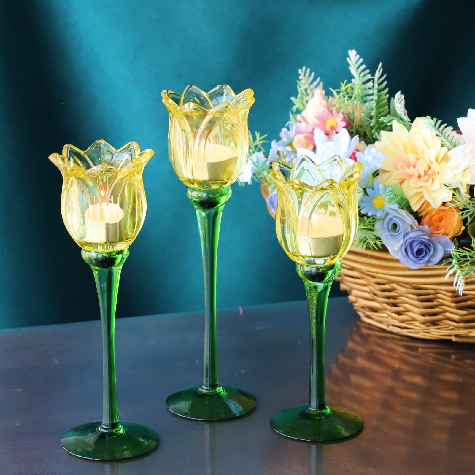 VOHO Lot de 3 bougeoirs en forme de tulipes jaunes pour décoration d'intérieur moderne, cadeau d'anniversaire pour femmes, amies, photophores en forme de tulipe pour centre de table de fête