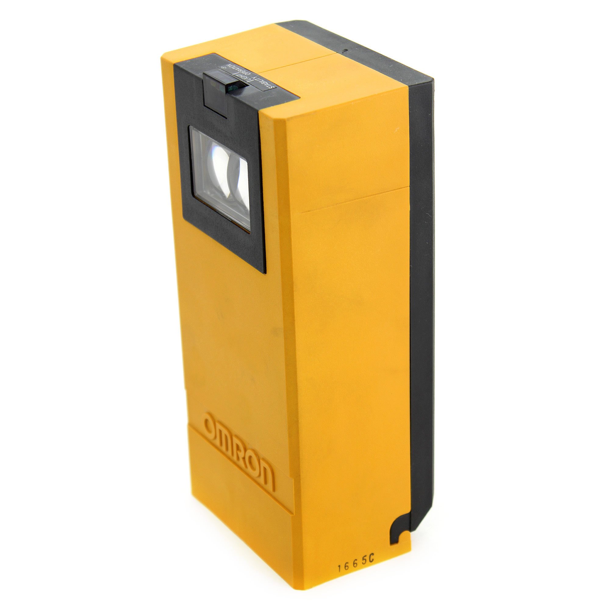 Omron E3K-R10K4-NR Retroreflective Photoelectric Sensor – AC/DC, 10A DPDT Relay Output