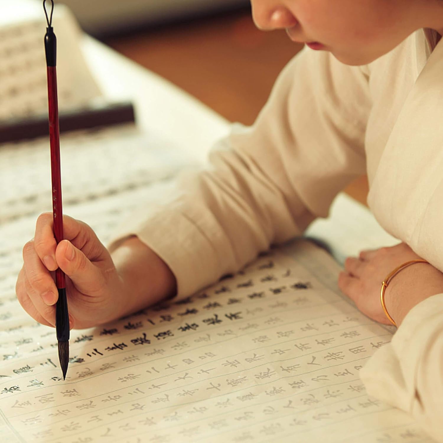 Tracing Paper, 100 Sheets Tracing Paper, 8.5 x11 inches Artist Tracing Paper for Pencil Marker Ink, Lightweight White Translucent A4 Size Clear Paper for Sketching Drawing