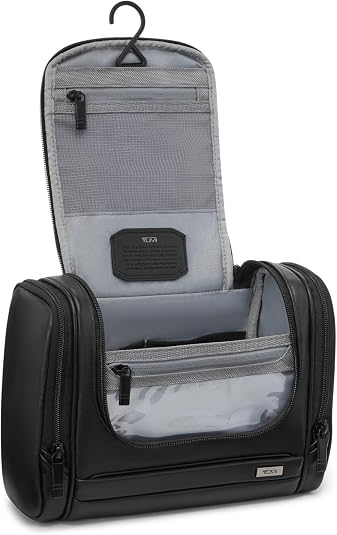 Amazon | Tumi メンズ ハンギングトラベルキット | TUMI(トゥミ