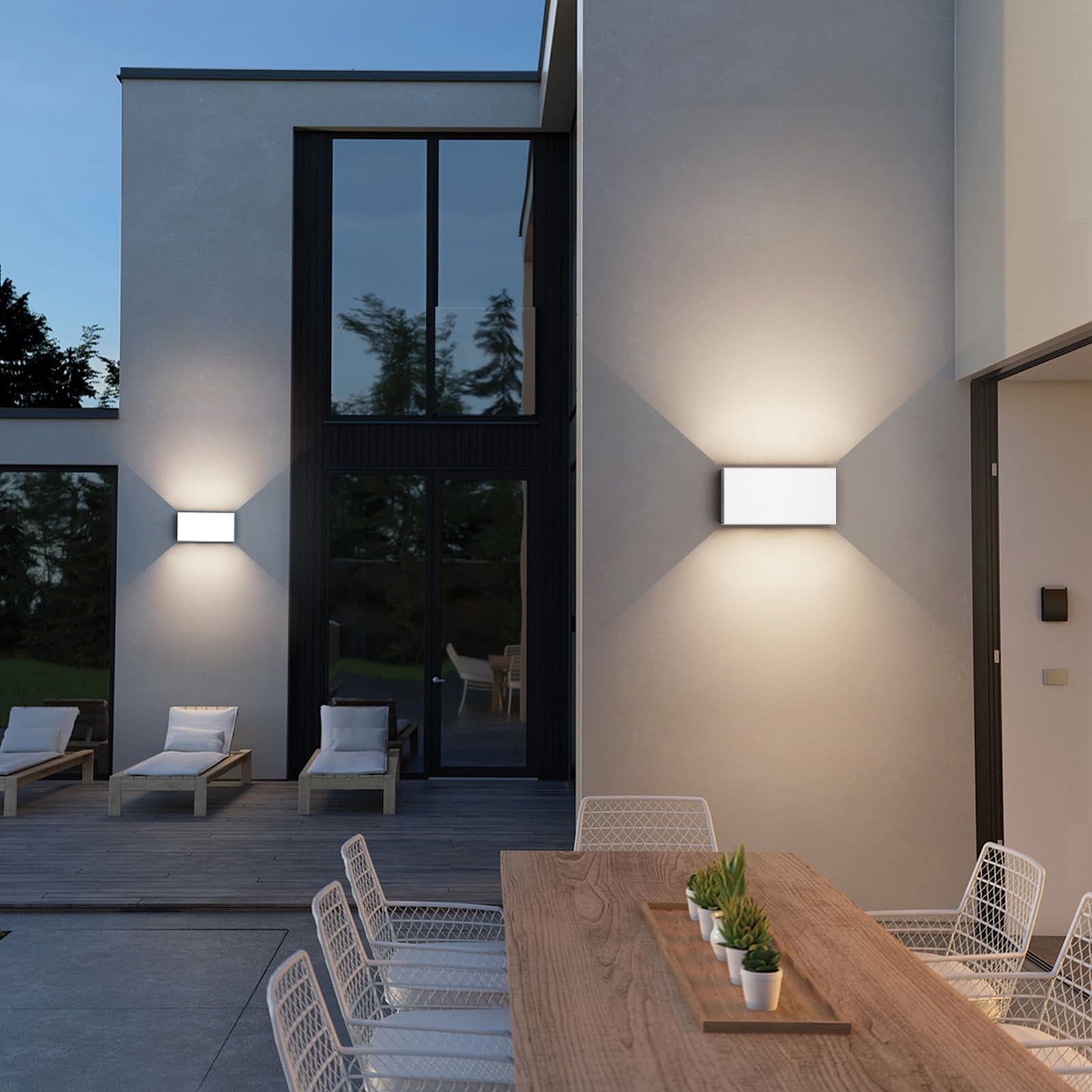 Klighten Aplique de pared con detector de movimiento, 24W, Aplique de pared exterior con haz de luz ajustable, 4000K Blanco neutro, Apliques de pared Ip65 con sensor (Blanco)