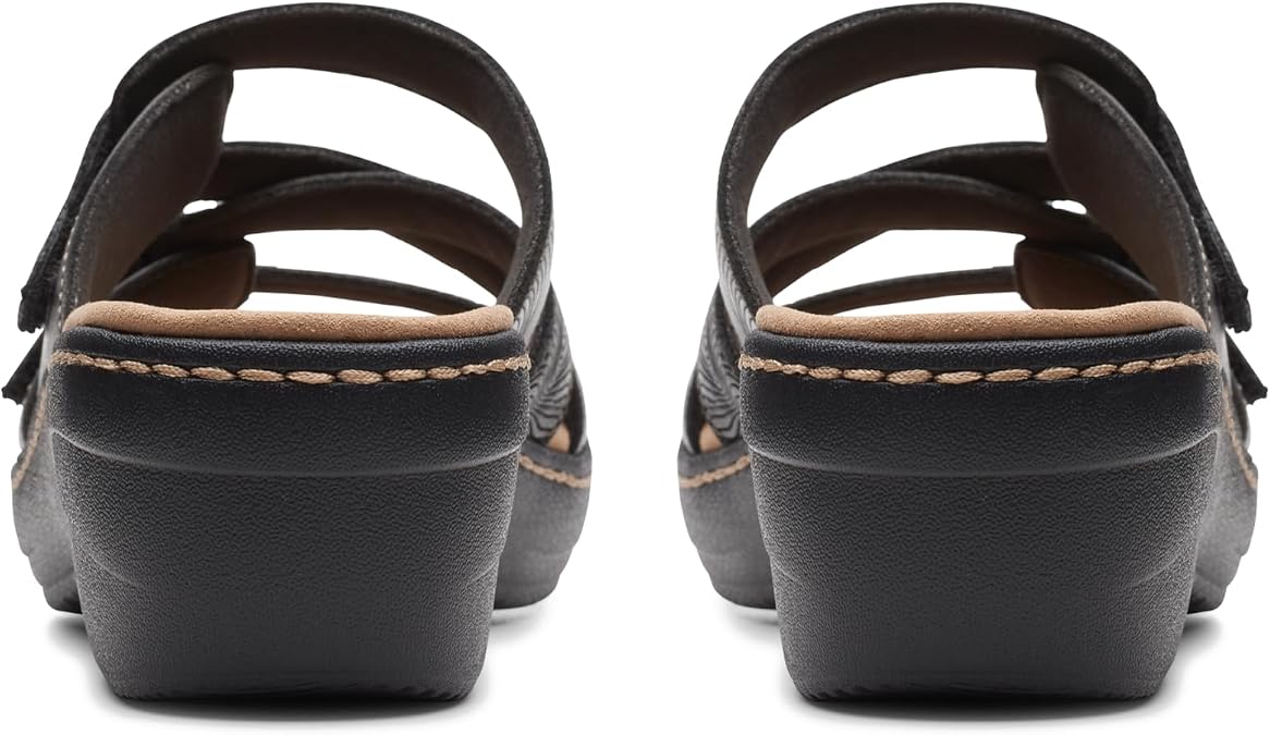 Clarks Women's 26158230Sandal