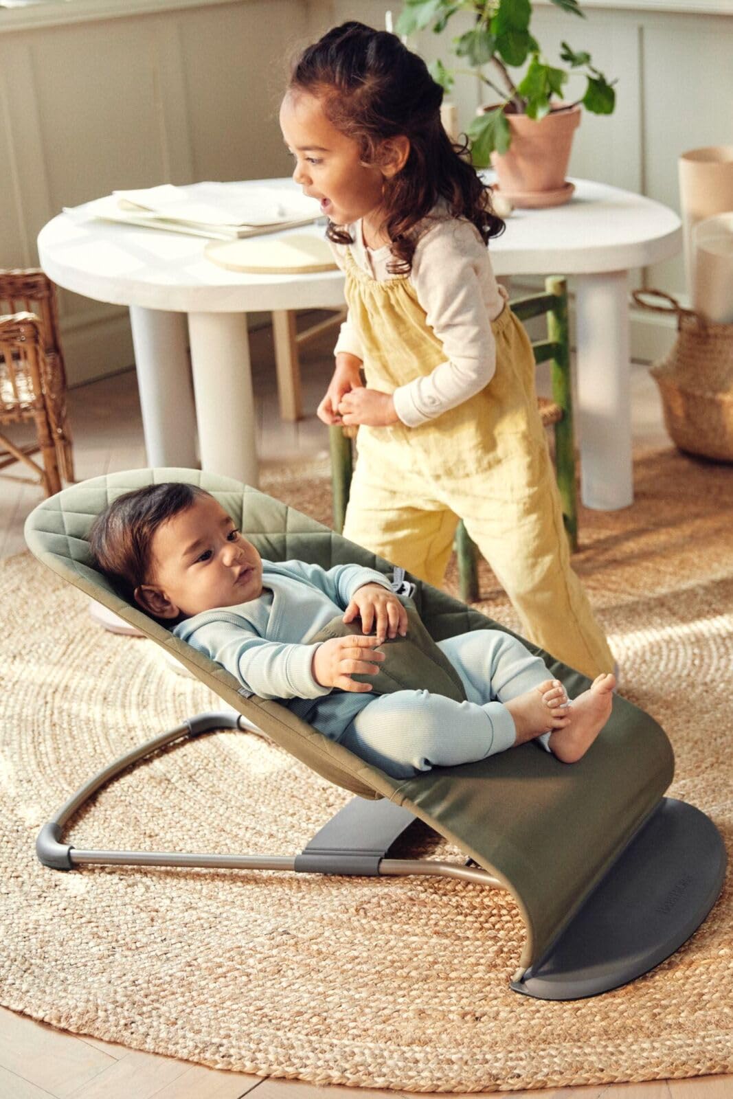 BabyBjörn Babywippe Bliss, Gewebe, Klassische Steppung, Dunkelgrün