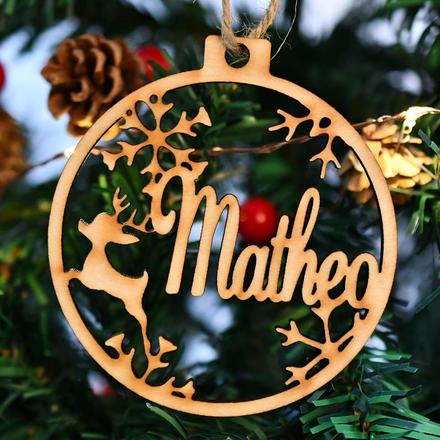 HWLY Custom Wooden Cutout Name Custom Christmas Wooden Ornaments Personalized Wooden Name Wooden Christmas Ornaments Xmas Tree Hanging Tags Pendant Embellishments Crafts Decor (O,1 pcs)