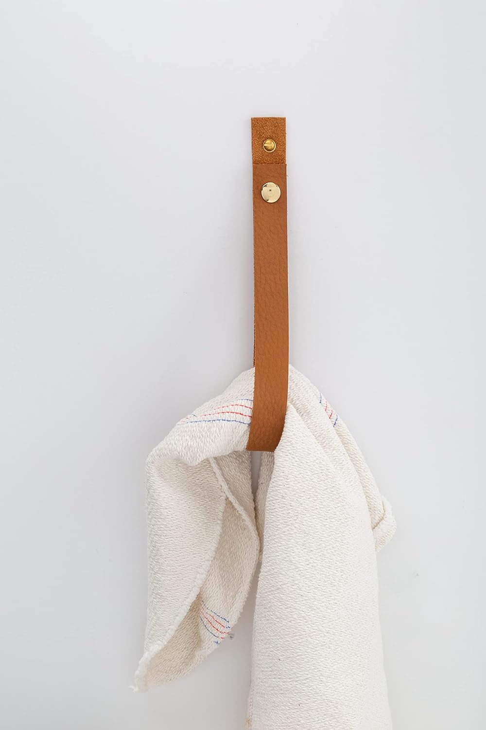 KEYAIIRA - Leather Hanger Strap with Snap That Opens & Closes - Functional Wall entryway Organizer Hook Bathroom Hand Towel Holder Brass Boho Decor Wall Towel Hanger