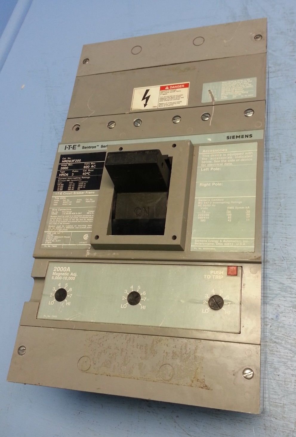 SIEMENSSentron HRD63F200 2000 Amp Breaker w/ 2000A Trip ITE I-T-E Type HRD6