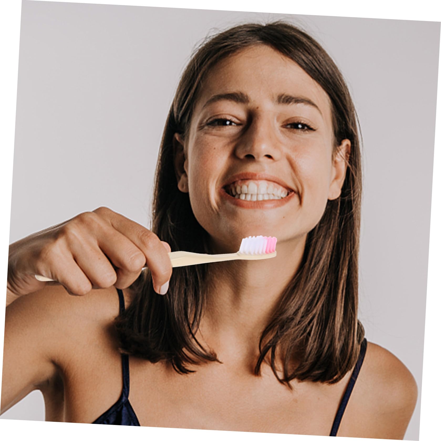 Spazzolino Monouso da Viaggio per Hotel con Dentifricio 100 Pezzi | Confezionato Singolarmente, Uso Portatile, Formato Pratico, per Hotel e Viaggio, Set da Cento Pezzi Stile Casuale
