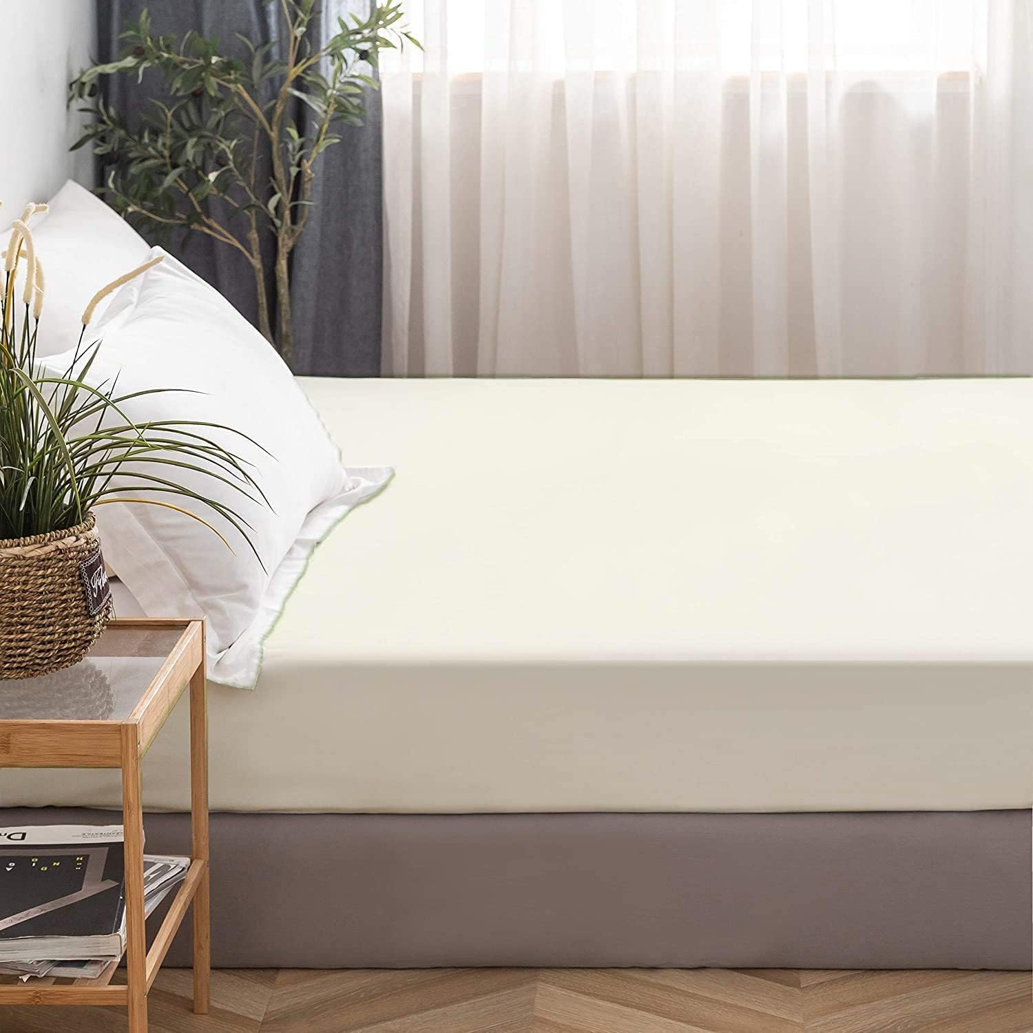 Zipper Fitted Sheet - Brushed Hotel Quality Bottom Sheet 16 inch Extra Deep Pocket Soft Microfiber -Shrinkage and Fade Resistant-Easy Care -1 Fitted Sheet Only (Ivory, Queen)