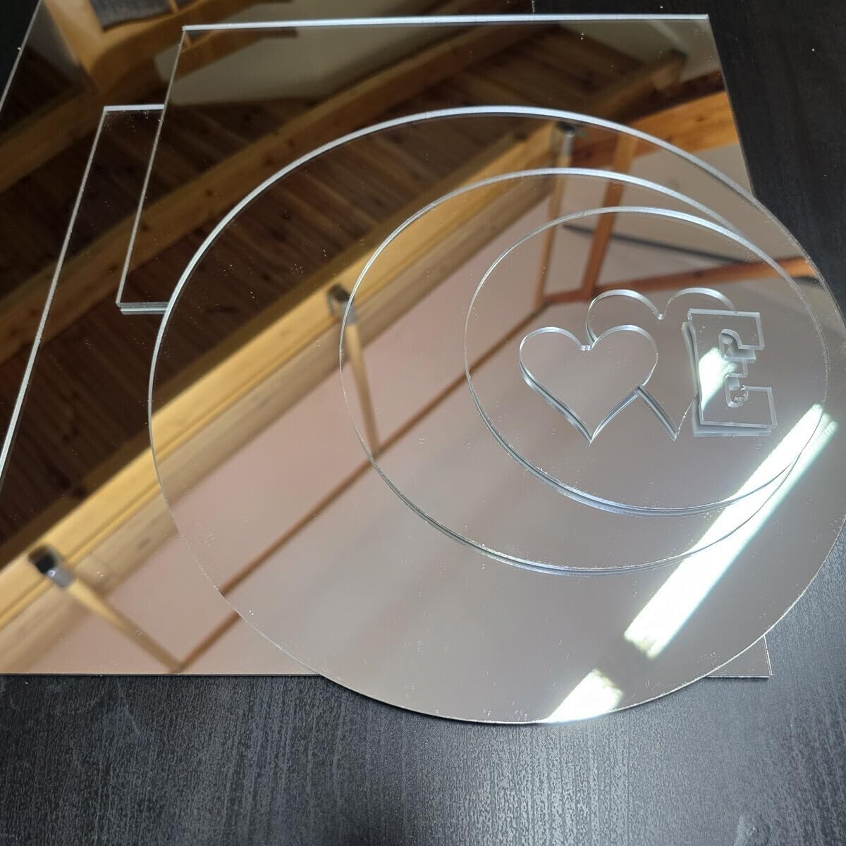AtHaus® Miroir Acrylique 3 mm incassable, Flexible et léger - Surface réfléchissante décorative sur Mesure - Carreaux pour projets DIY - Couleur : Argent - Taille: 60x60 cm