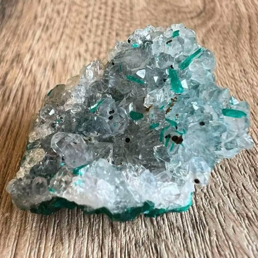ダイオプテーズ 水晶 A1 共生 鉱物 標本 原石 Amazon.co.jp: ダイオプテーズ 水晶 A1 共生 鉱物 標本 原石