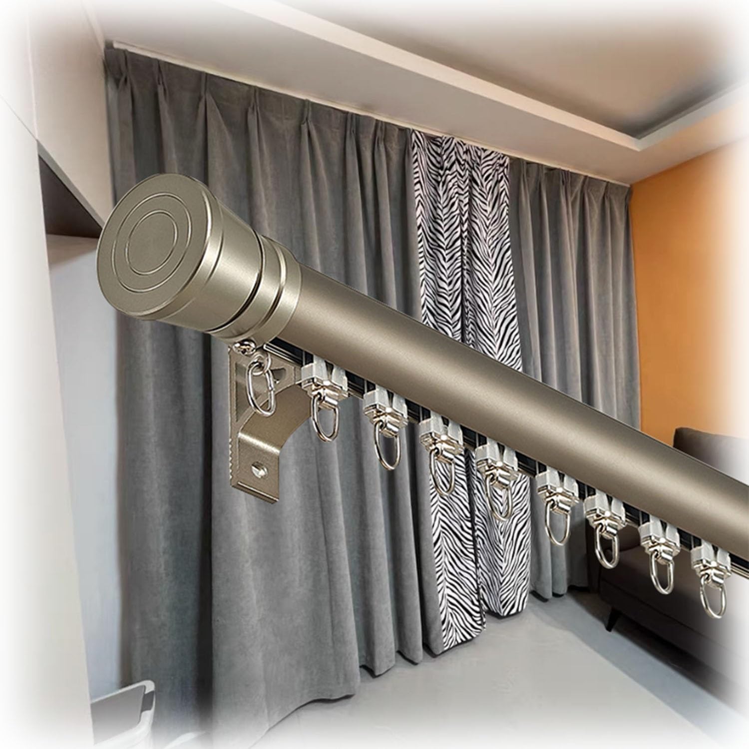 Riel de cortina de aluminio premium de 3,7 m con acabado champán y rodillo ultrasilencioso