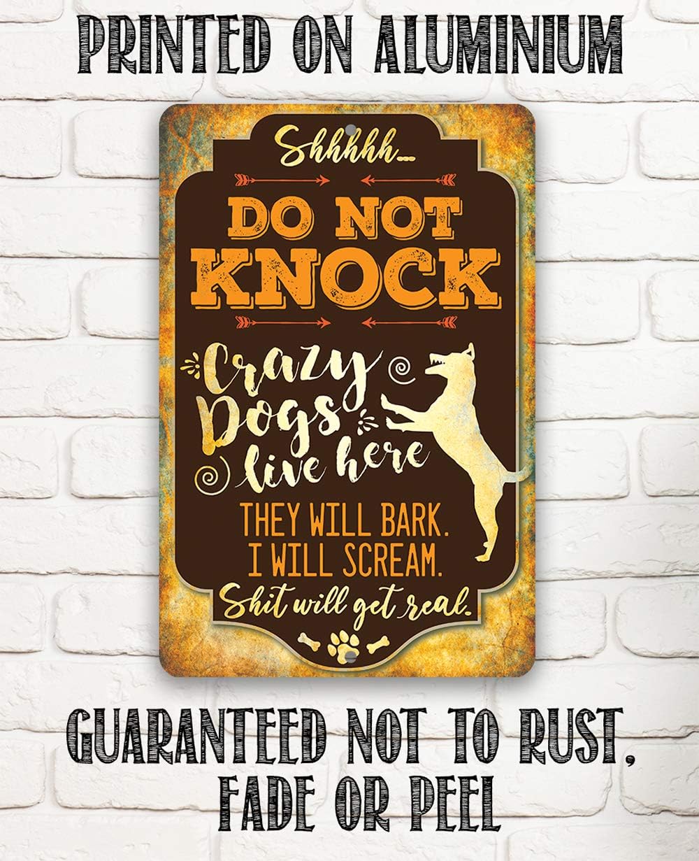 Crazy Dogs Live Here Metal Sign – Funny Dog Wall Decor for Home – Indoor/Outdoor Pet Sign – Rustic Decorative Accent for Entryways, Yards, or Living Spaces
