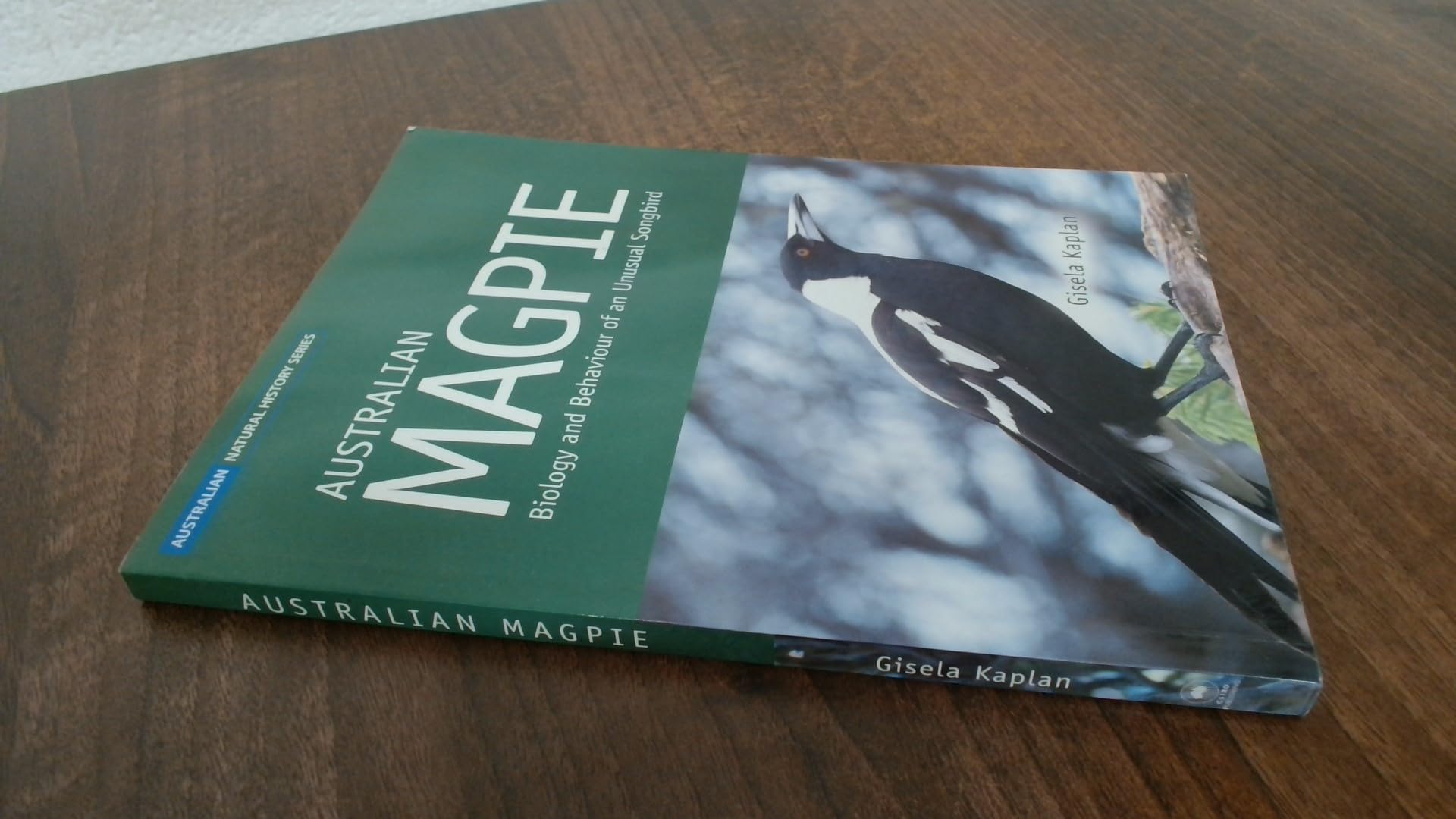 Buy Australian Magpie: Biology and Behaviour of an Unusual Songbird (Australian Natural History) — BookShops.in