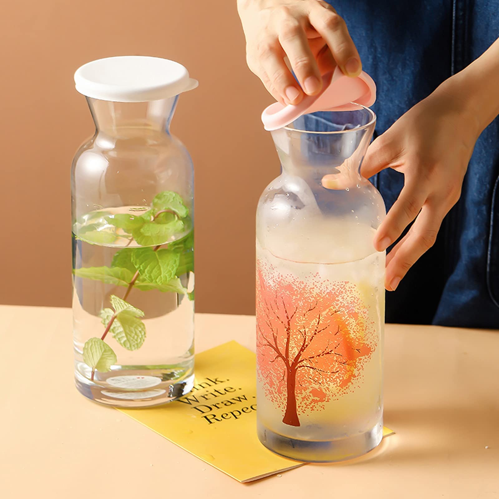 Jarra de Agua Jarra de Vidrio Creativo con Portada de PP Botella de Agua Transparente de la casa Grande para té Helado, sangría, Limonada y más (40.5 oz) Teteras de té Helado (Color : White)
