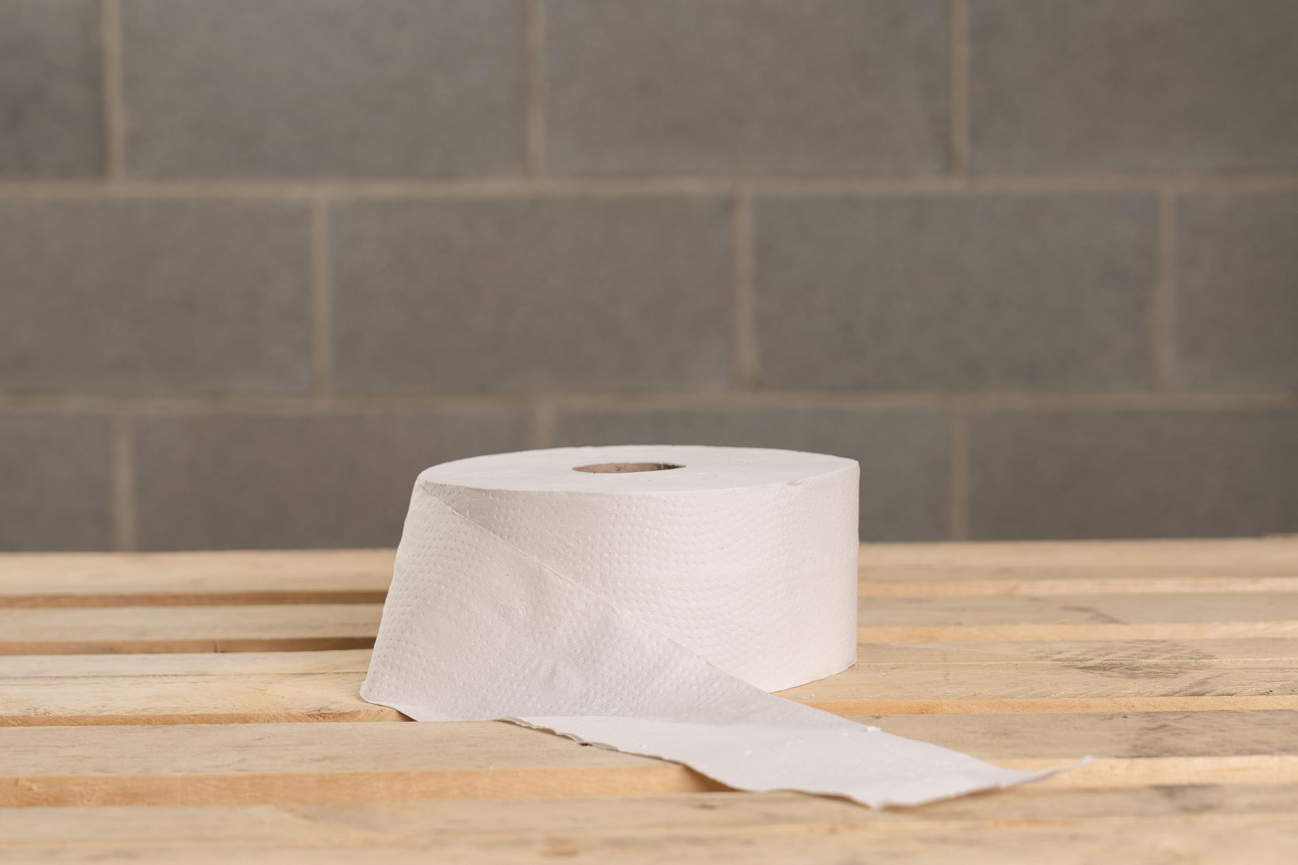 Papel Higiénico Industrial Reciclado, 145m, 2 Capas, 18 Rollos, Mandril Estrecho