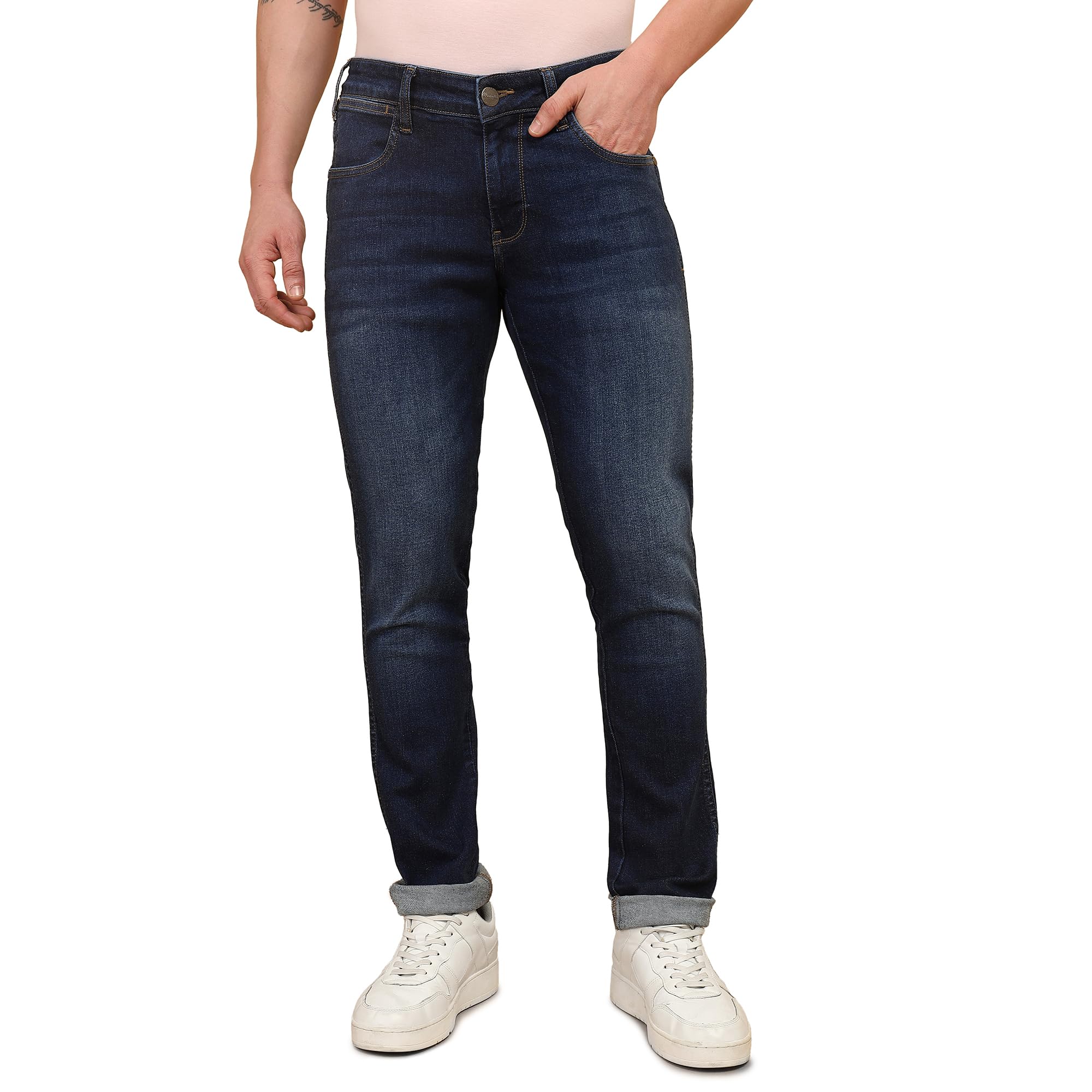 WranglerMen's Skanders Slim Fit Low-Rise Jeans