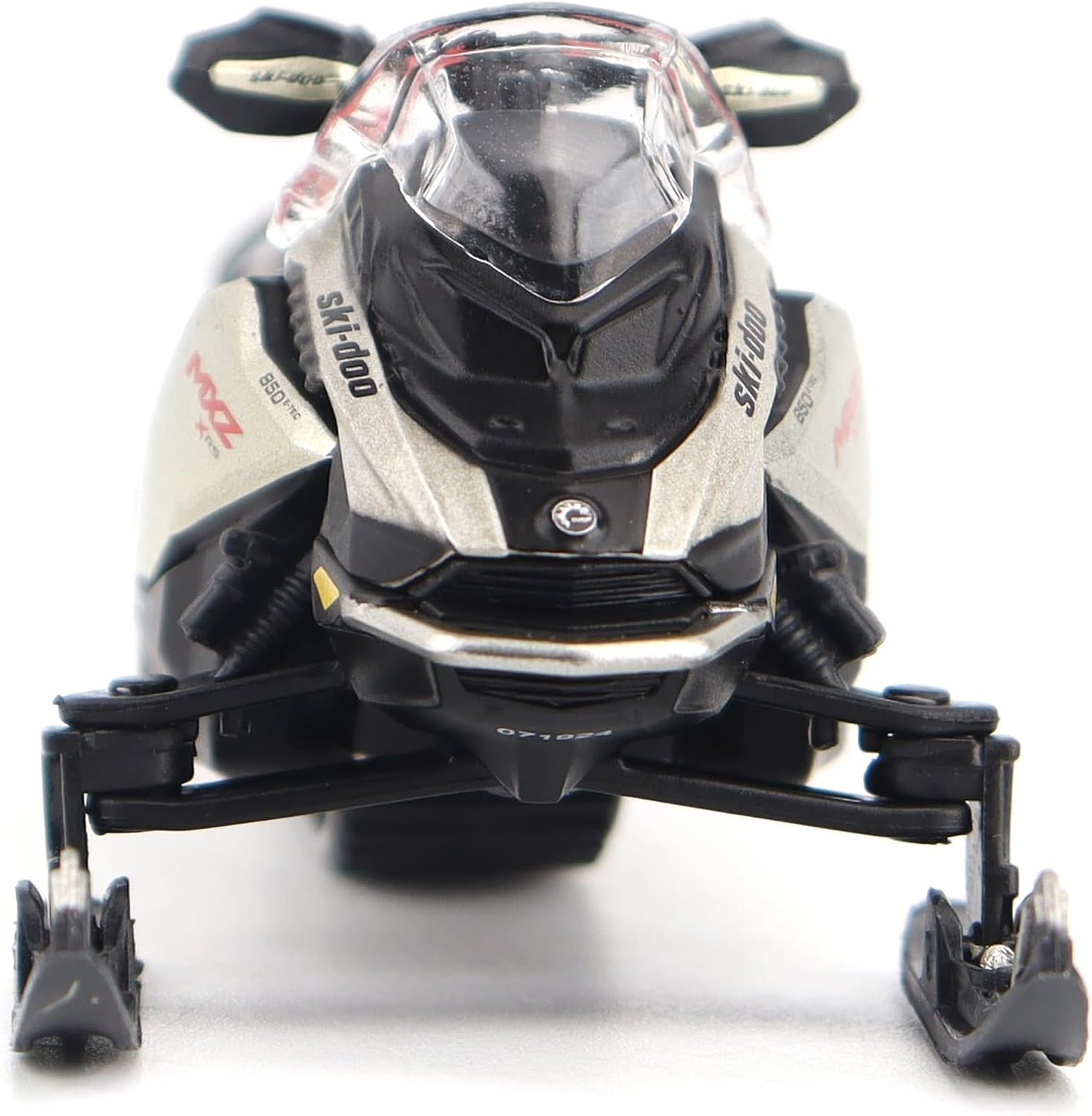 Diecast Masters 1:32 Scale Model BRP Ski-Doo MXZ X-RS, Spartan Red, 60024 image 4