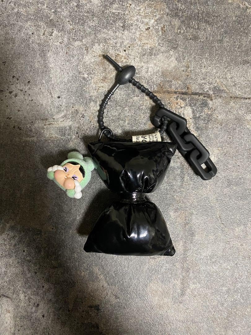 ストラップ crybaby POP NOW:CRYBABY Crying For Love Series-Phone Charm Blind Box