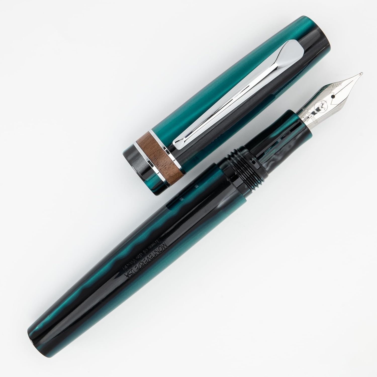 Monteverde USA Giant Sequoia Fountain Pen, Medium Stainless Steel JoWo Nib, Quality Green Resin, Polished Chrome Trim, Luxury Gift Box Included