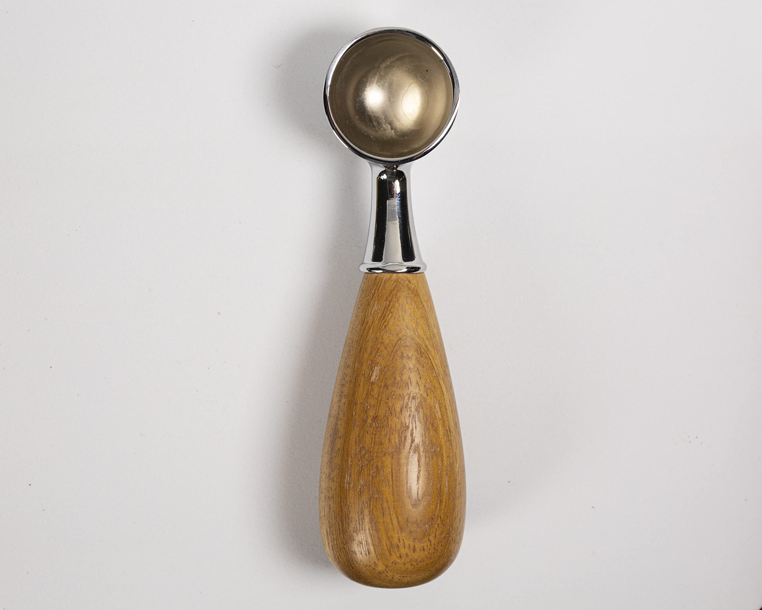 Cuillère à café en bois sculptée et personnalisée pour petite tasse de thé ou expresso