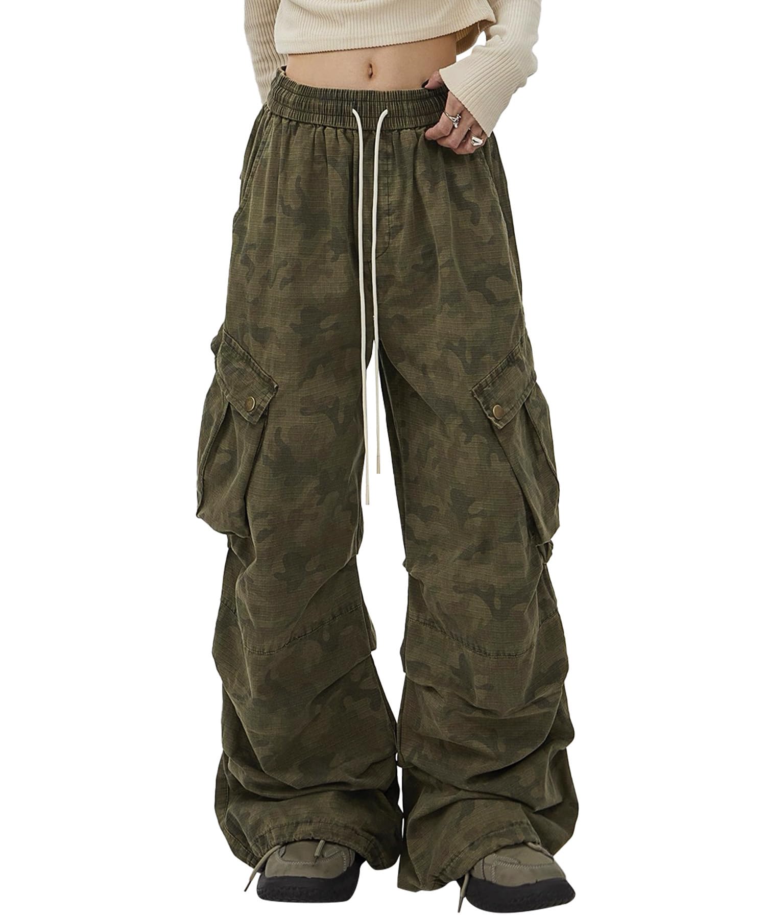 Bakyarder Womens Y2K Camo Wide Leg Cargo Pants Baggy Streetwear Long Trousers with Utility Flap Pockets