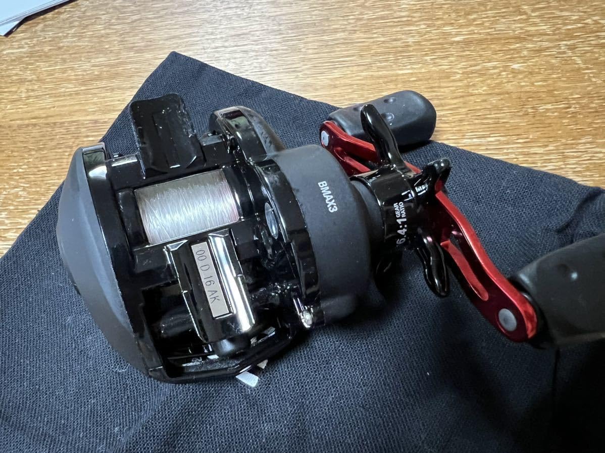 カーディナル　ブラックマックス3 Amazon.co.jp: AbuGarcia/アブガルシア BLACK MAX 3 / ブラック
