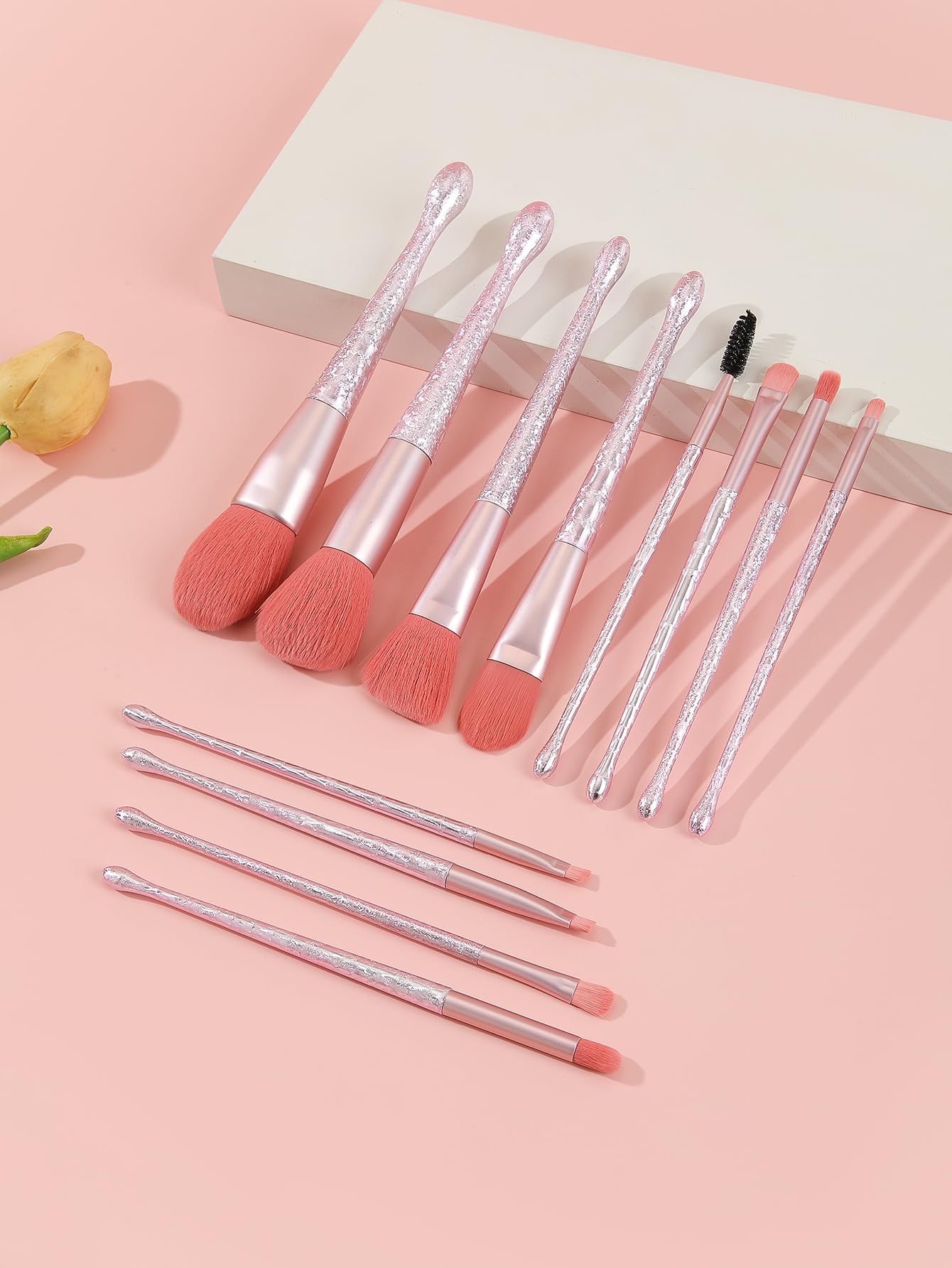 BRUSH ARTIST - Juego de 12 brochas de maquillaje sintéticas rosas de alta calidad con bolsa de maquillaje, brocha para polvo facial, brocha de contorno, brocha para rubor, brocha para sombra de ojos,