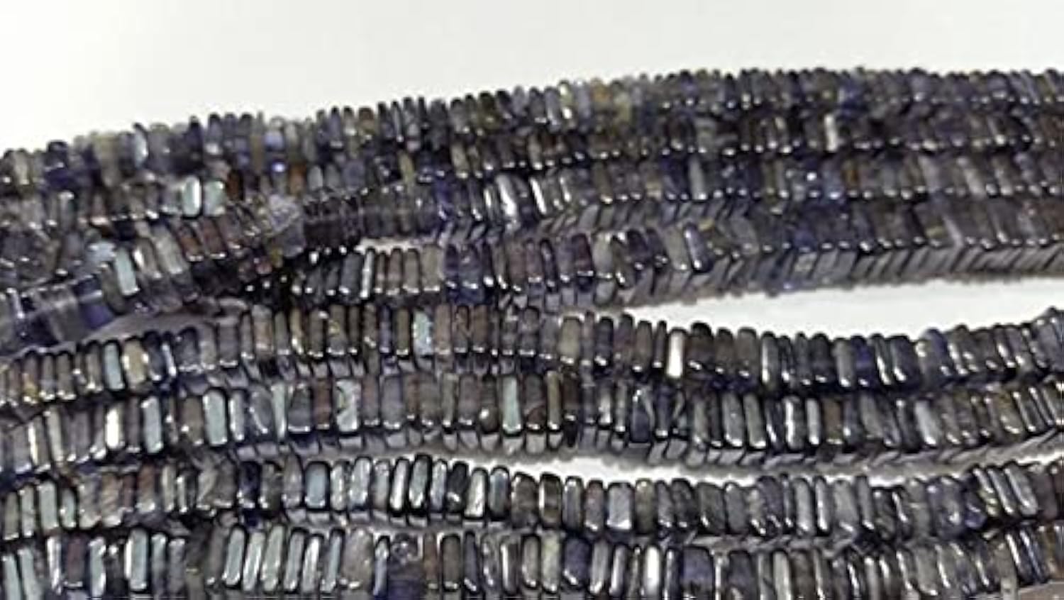 Iolite flat square perles naturelles bleu violet pour bijoux symboliques