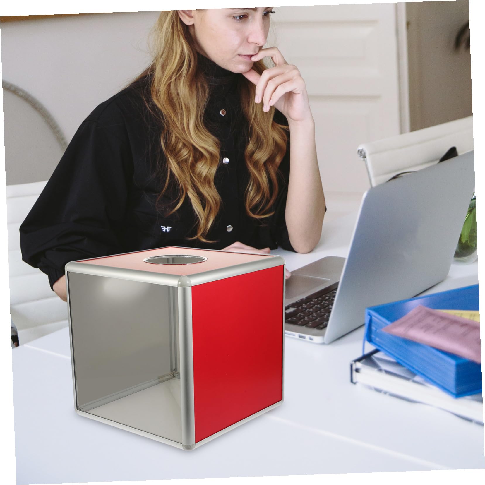 ABOOFAN Tombola Kasten und Zufällige Farbe Transparente aus Aluminiumlegierung Zufälliger Stil mit Dekorativem Design Multifunktionale Spendenbox Robuste für Vereine und Veranstaltungen