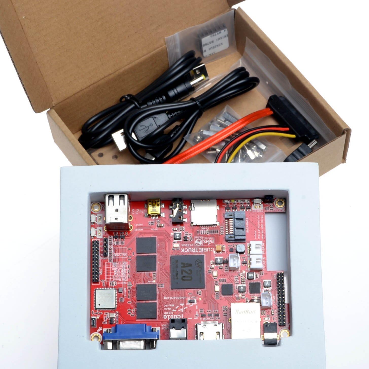 CubieTruck 3rd Cubieboard3 PCB layout with Allwinner A20 main chip chipset Dual Core 2GB DDR3 RAM HDMI & VGA display interface on-board 1000M NIC