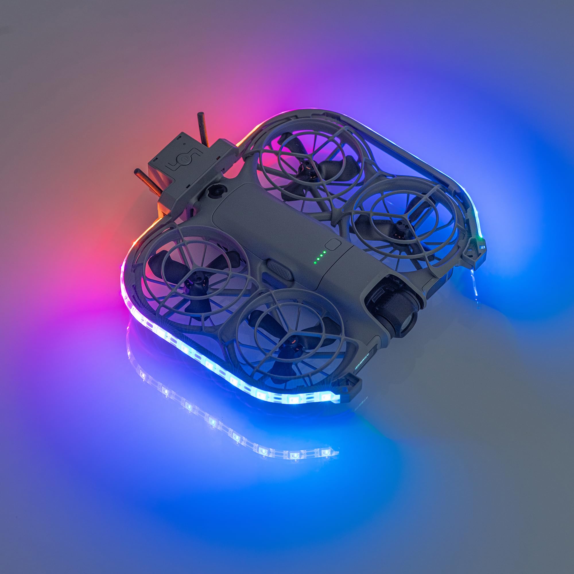 LED-Lichtstreifen Propeller Guard für DJI Neo 2 Zubehör, RGB Mehrfarbige Durchfluss Nacht Flug Licht Fliegende Warnstreifen für DJI Neo 2 Fly More Combo, Typ-C wiederaufladbar, Steady/Flash/Flow-Modi