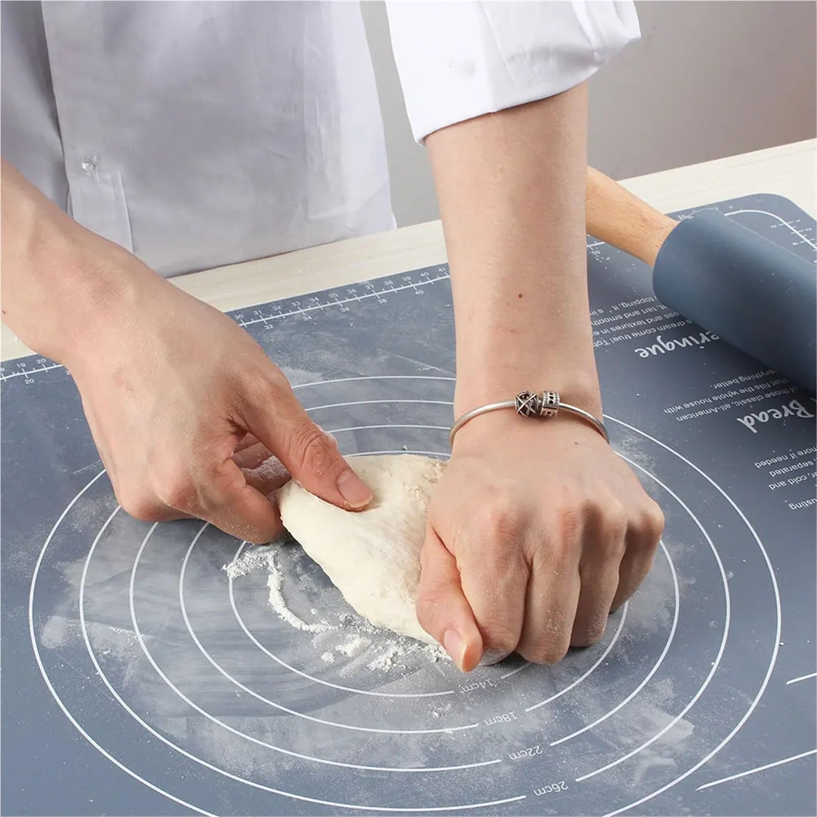 1 Set Silikon-Rollmatte for Ausrollen von Gebäck, Teig, Brot, Backen, Knetpad, geprägte Skala, rutschfest, wiederverwendbar, multifunktional, for die Küche für Fondant Pizza Brot