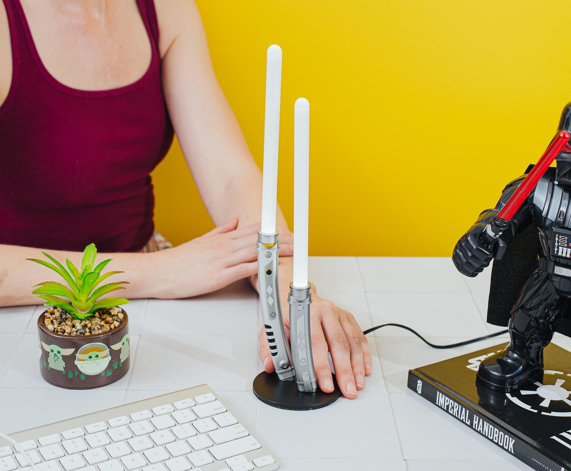 Star Wars  White Dual Lightsabers 12-Inch Mini LED Mood Light for Nightstand Table: Ahsoka Tano