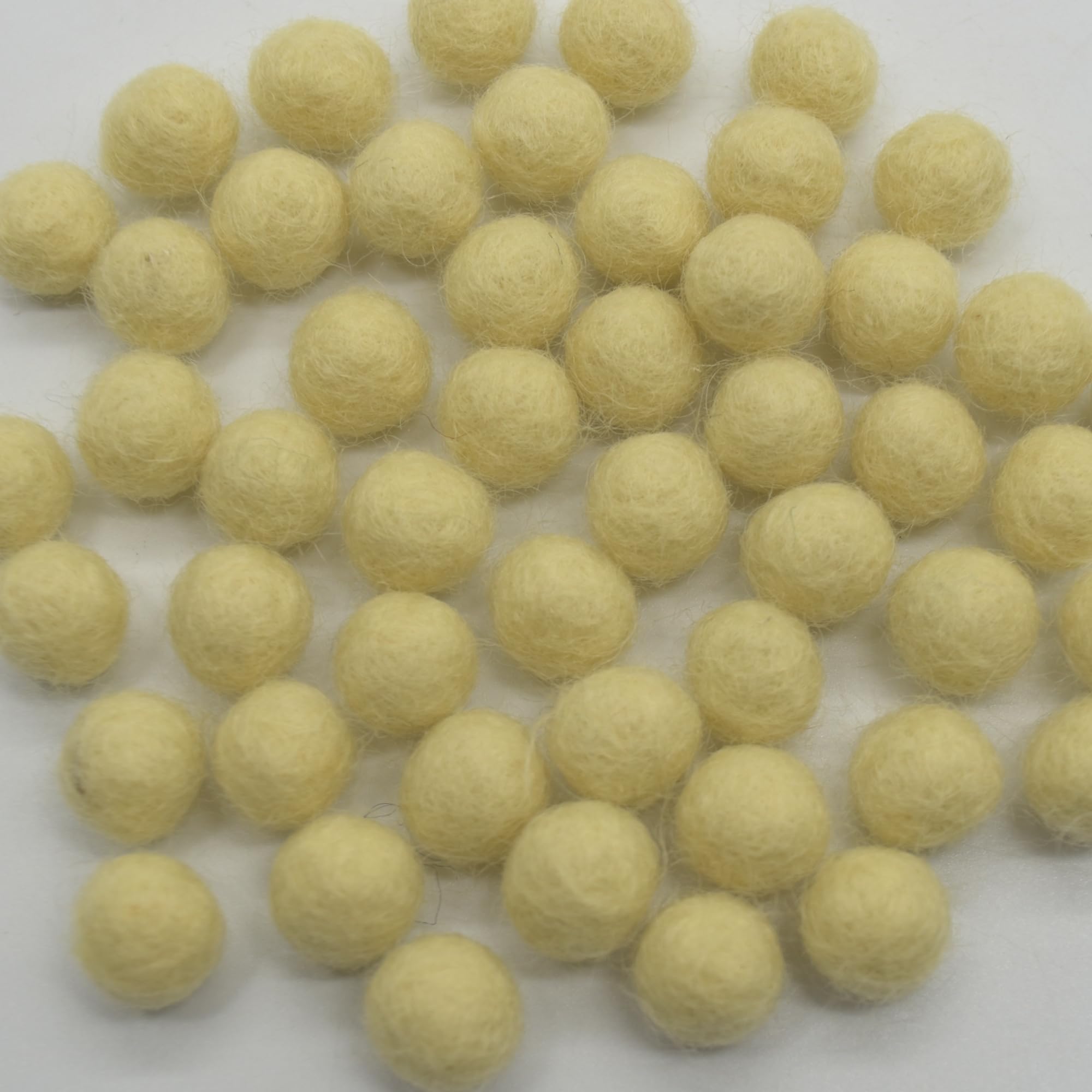 Oriental Direct Based In Yorkshire Cream 100% Wool Felt Balls - 50 Felt Balls - 1Cm