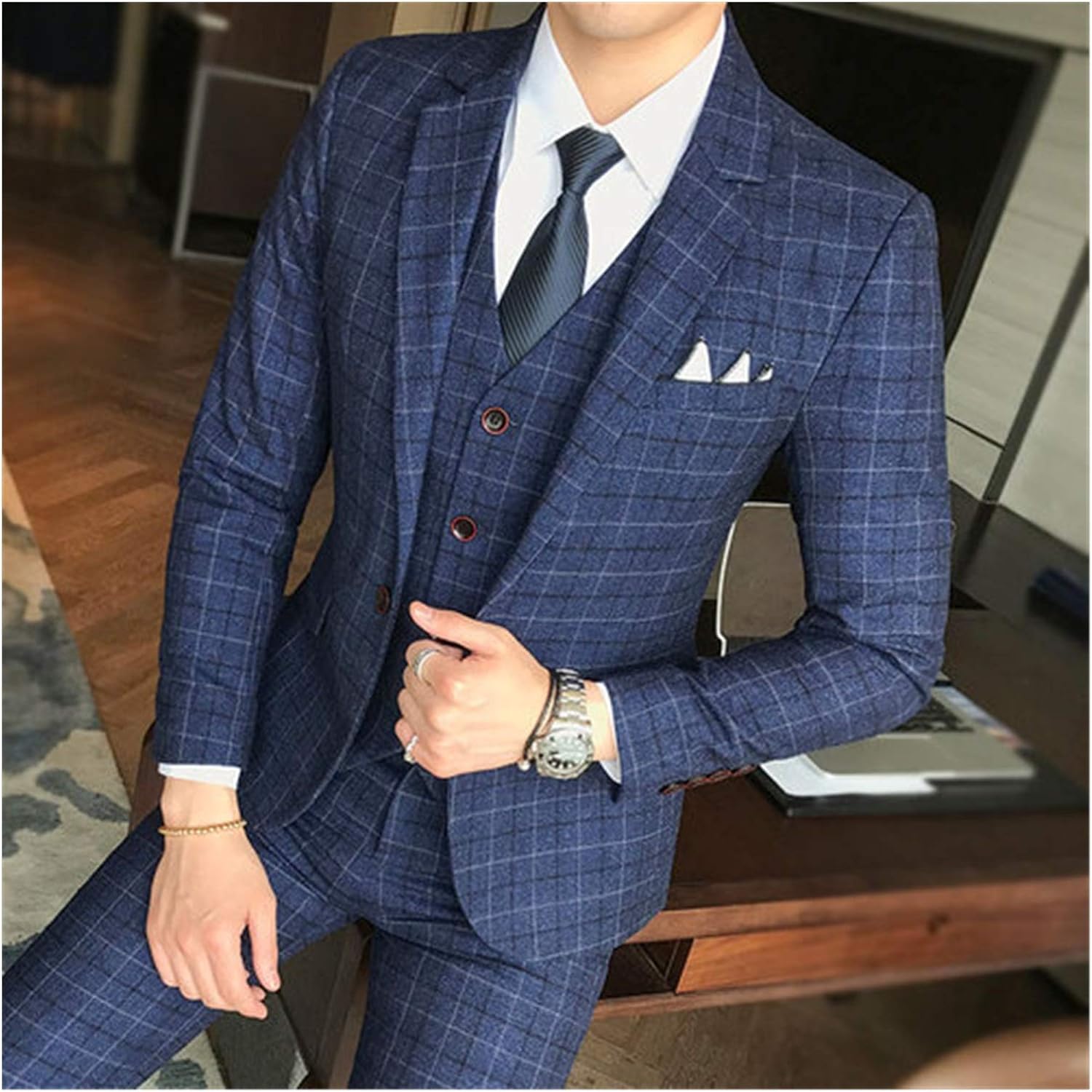 blue fashion boutique
