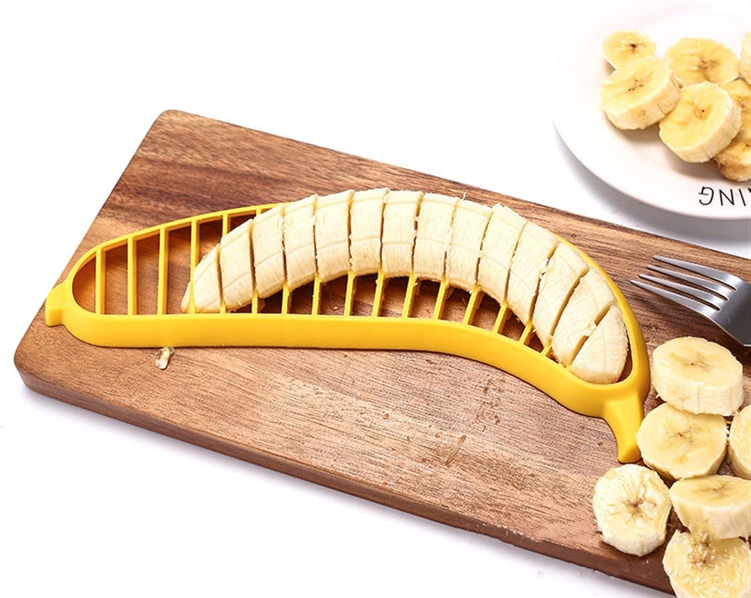 Mandolines 1Pcs Banana slicer Strawberry Mango Cucumber Ham Sausage Divider Household DIY Fruits Salad Cutter Kitchen Accessories Gadgets