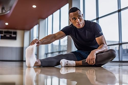 Miniatura 2 de Under Armour Calcetines de algodón invisibles para mujer, varios pares